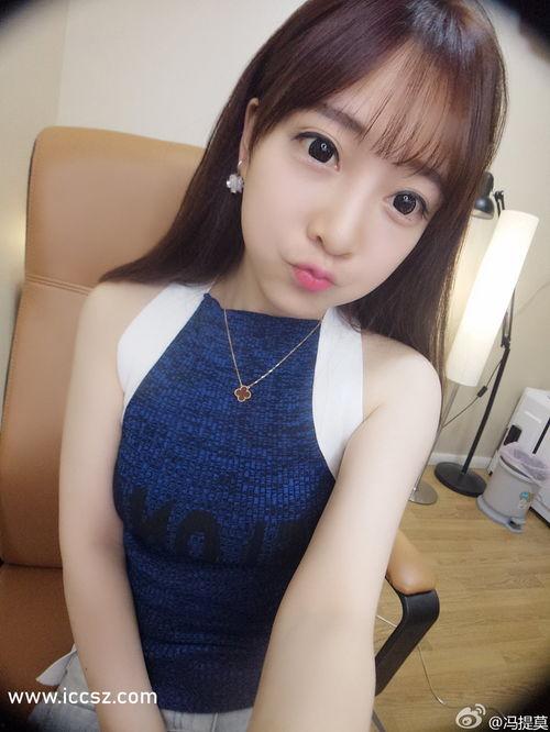 斗鱼女主播洗澡下载,揭秘网络直播的伦理争议