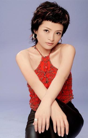 何璐图片,光影交织下的美丽瞬间